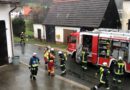 Übung: Unterstützung für den Rettungsdienst entwickelt sich zum Brand in einer Scheune