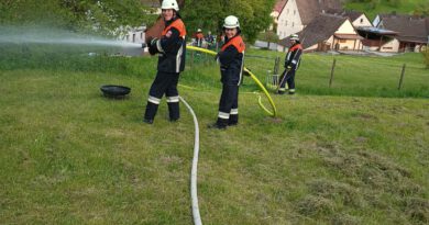Übung: Kleinbrand hinter dem Rathaus